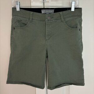 Wit & Wisdom Stretch Green Bermuda Shorts, 8.5” Inseam, Size 4 Jean Shorts